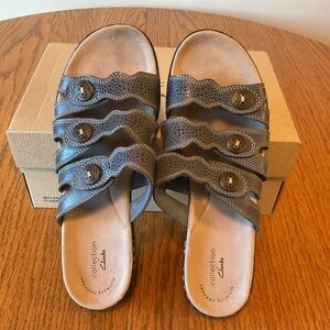 Women’s Clarks Leisa Grace Sandals in Denim, Size 9.5